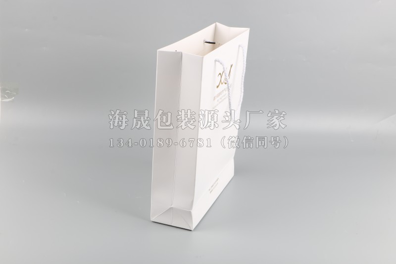 白色烫金手提袋