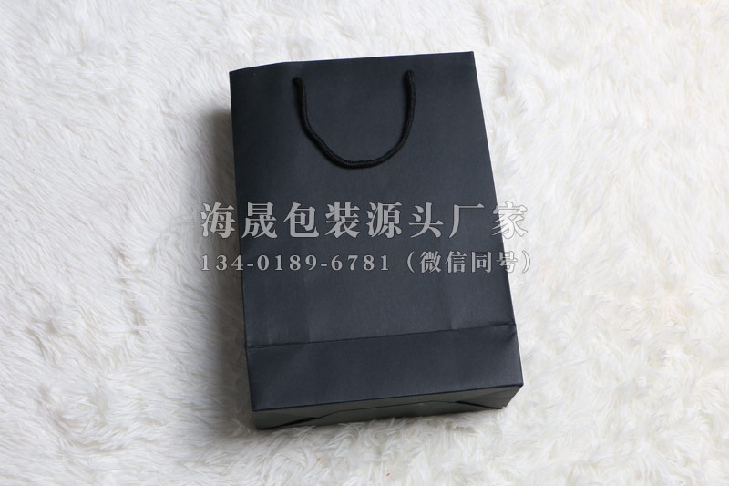 黑色手提袋