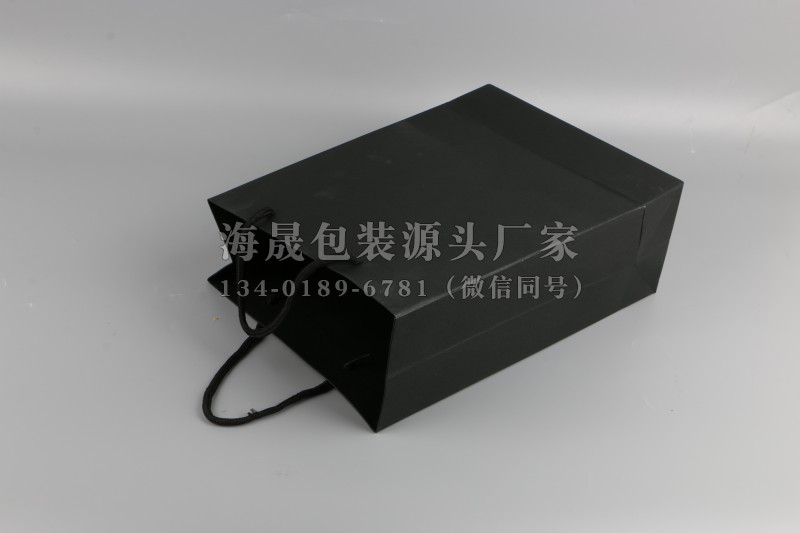 黑色手提袋